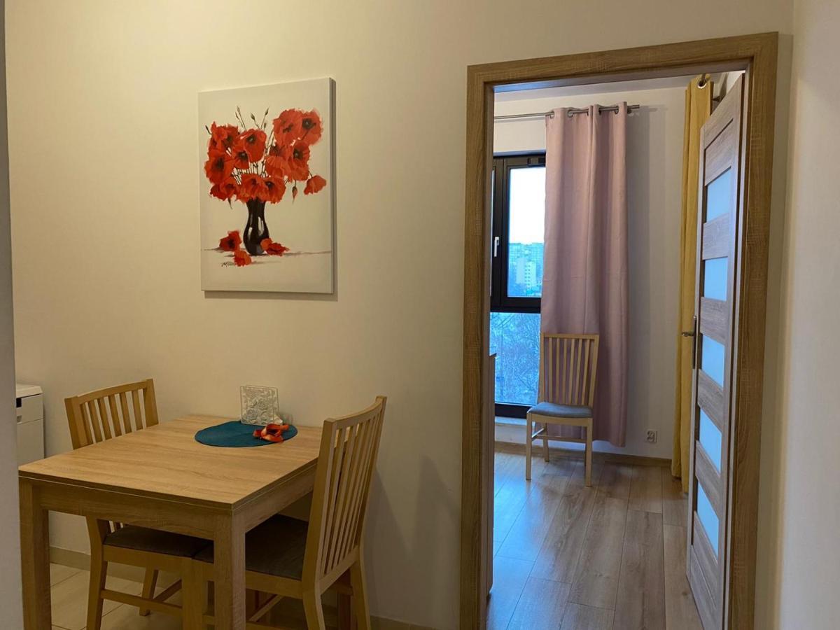 Newburg Apartments Wolska Varsavia Esterno foto