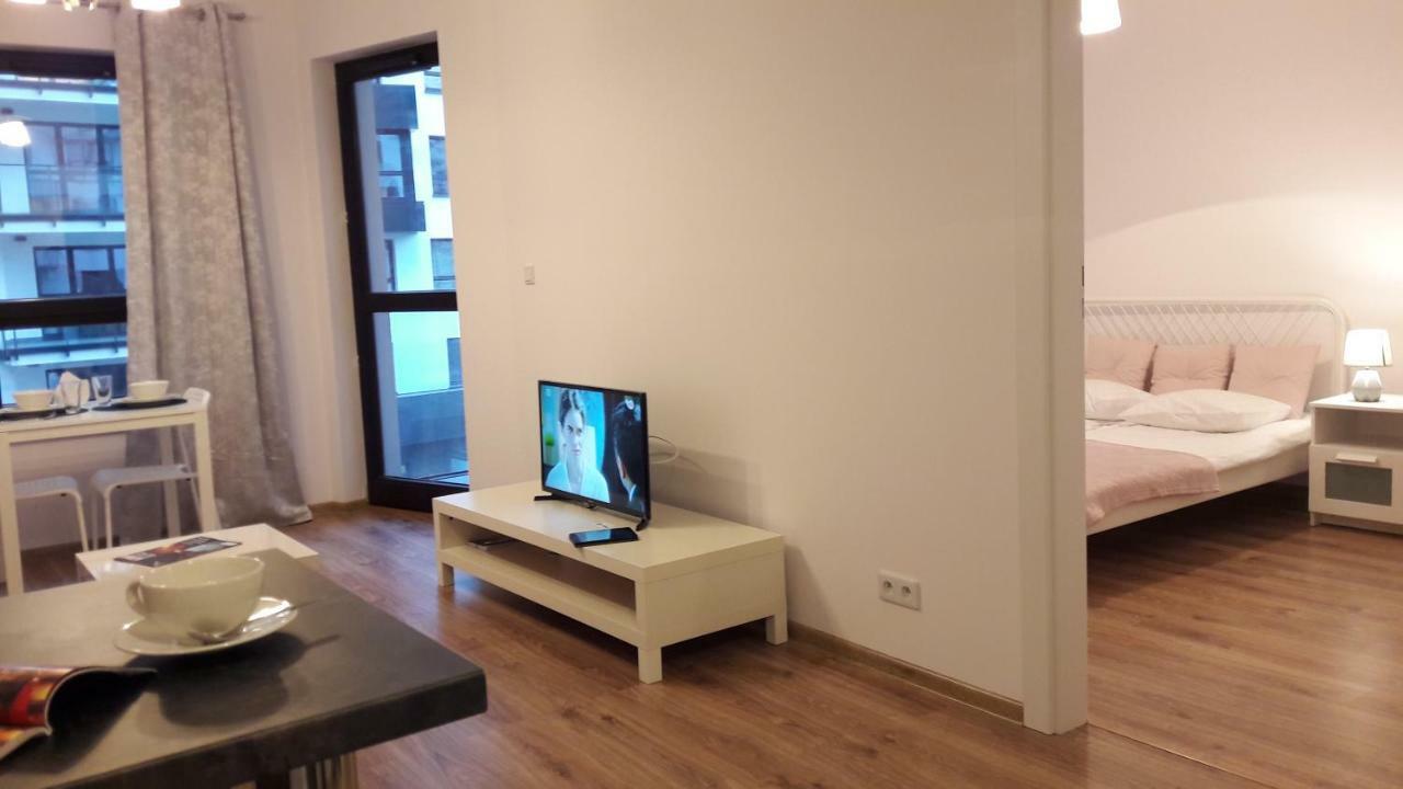 Newburg Apartments Wolska Varsavia Esterno foto