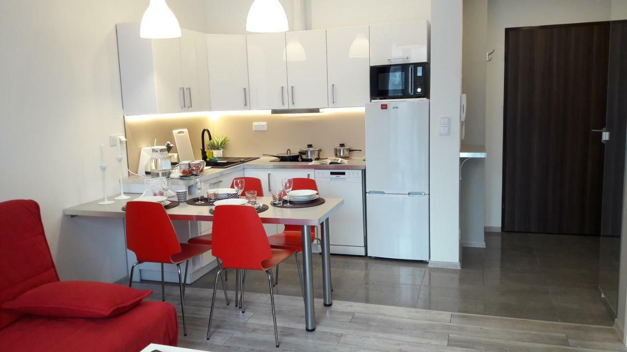 Newburg Apartments Wolska Varsavia Esterno foto